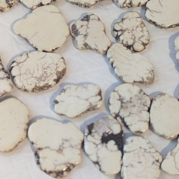 Howlite Stone Flat Beads Sliced Natural Raw Edge Natural Stone Crafts Beading - Picture 4 of 10